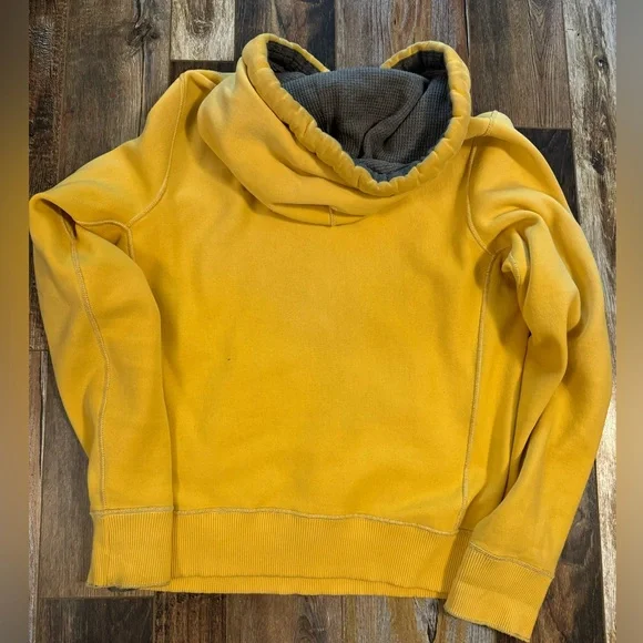Abercrombie & Fitch Yellow Vintage Hoodie Sweatshirt - Picture 3 of 6